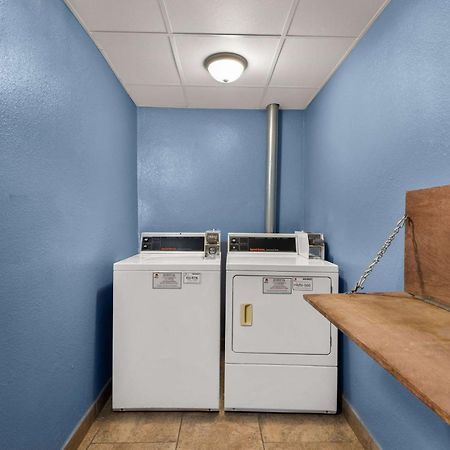 Days Inn By Wyndham Newton Extérieur photo