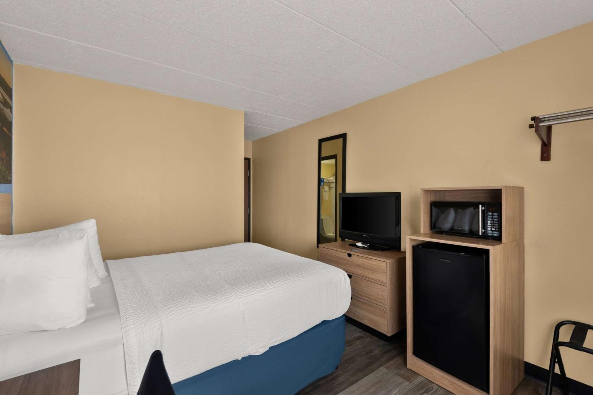 Days Inn By Wyndham Newton Extérieur photo